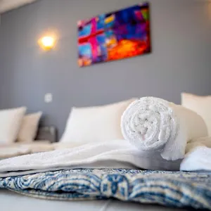 Hotel de apartamente Alexandris, Polychrono