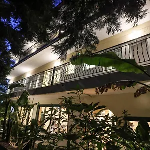Hotel de apartamente Spanos Anna's, Polychrono